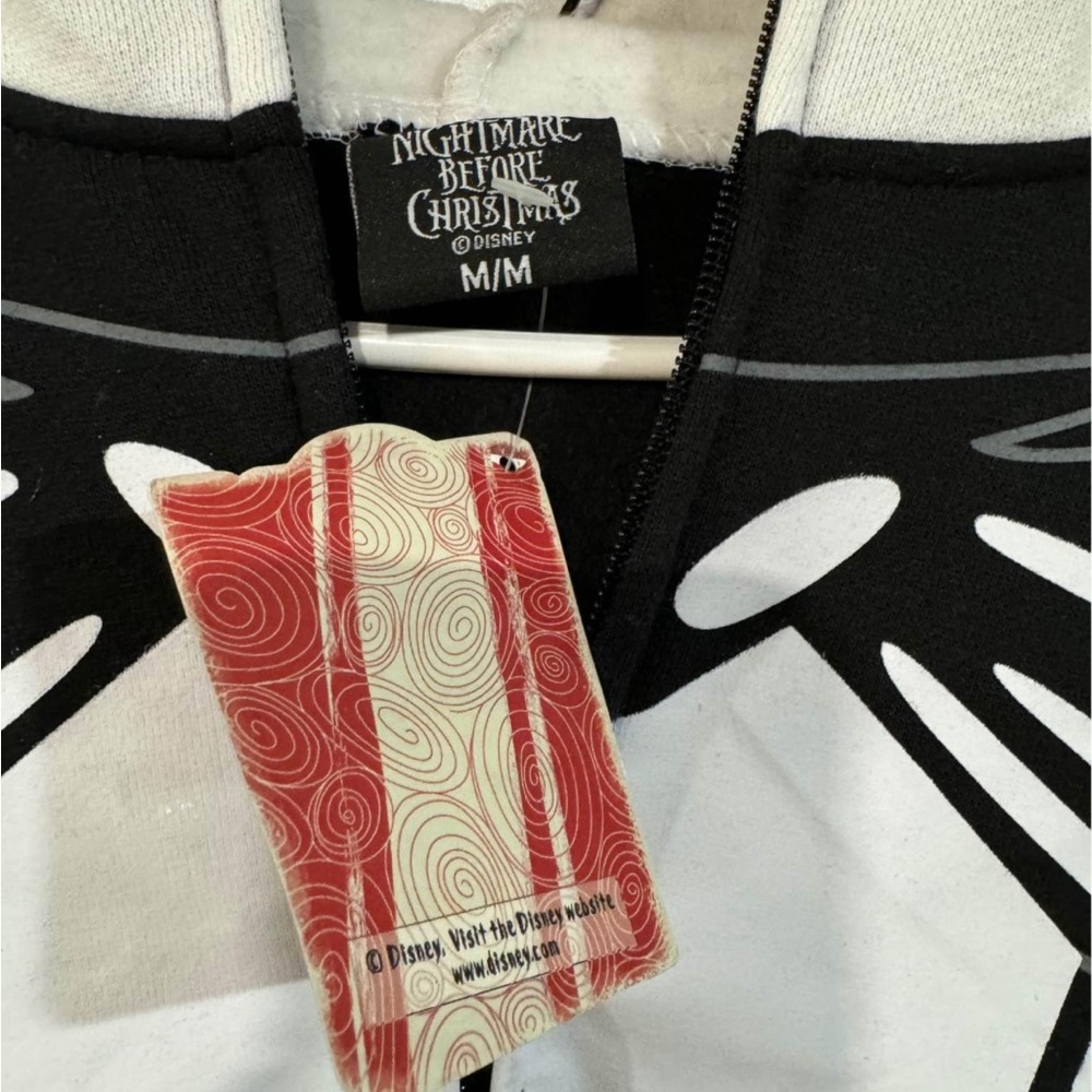 NEW Disney Black and White Adult M Sweater - Picture 6 of 8